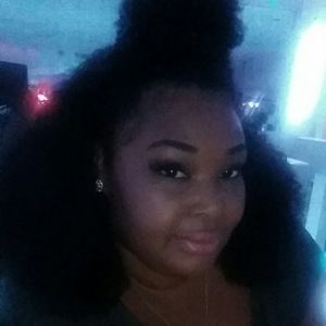 Meet your Posher, Toni